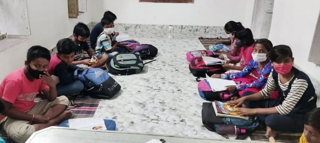 Lalit Mohan Pathshala — photograph 4
